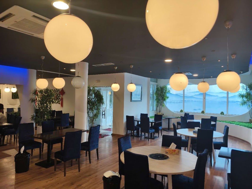 Restaurant LA GRANDE MURAILLE 长城餐厅